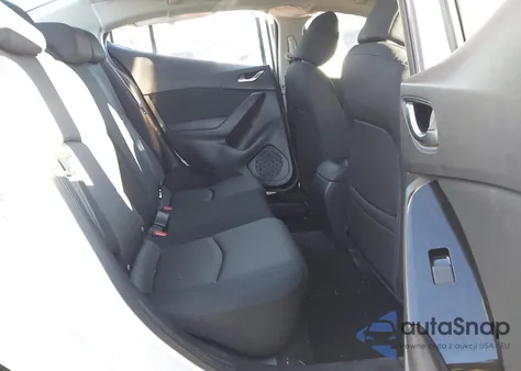 2018 Mazda Mazda3 Sport из США, поврежденный, VIN 3MZBN1U75JM176948